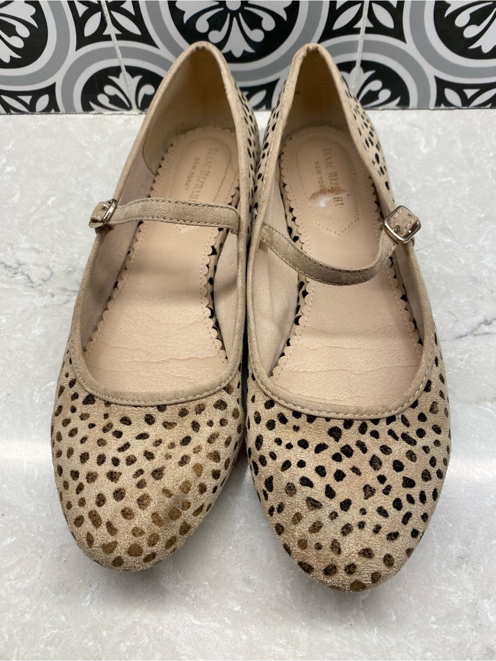 Isaac Mizrahi Animal Print Mary Jane Flats 9.5